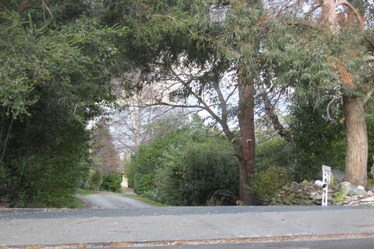 Photo of property in 71b Arawata Terrace, Sunshine Bay, Queenstown, 9300