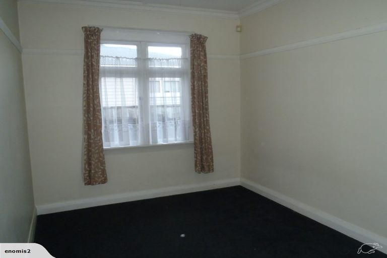 Photo of property in 1/76 Cambridge Terrace, Waterloo, Lower Hutt, 5011