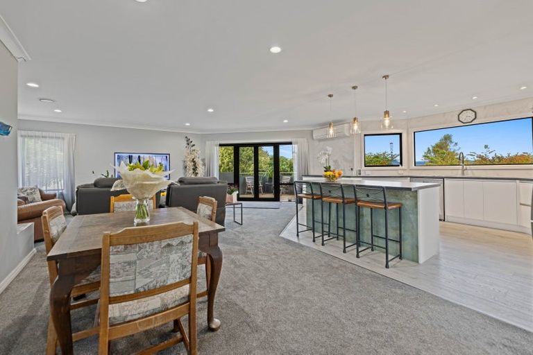 Photo of property in 34 Kinder Street, Acacia Bay, Taupo, 3330