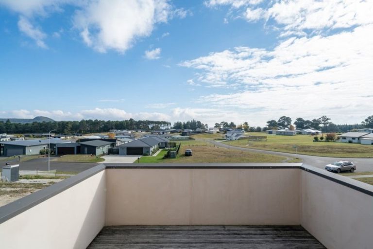 Photo of property in 153 Parekaawa Drive, Motuoapa, Turangi, 3382