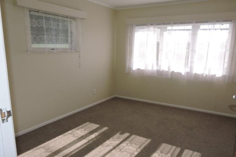 Photo of property in 16 Tawa Crescent, Manurewa, Auckland, 2102