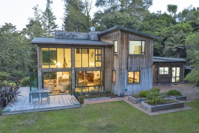 Photo of property in 11 Linthorpe Place, Hillcrest, Hamilton, 3216