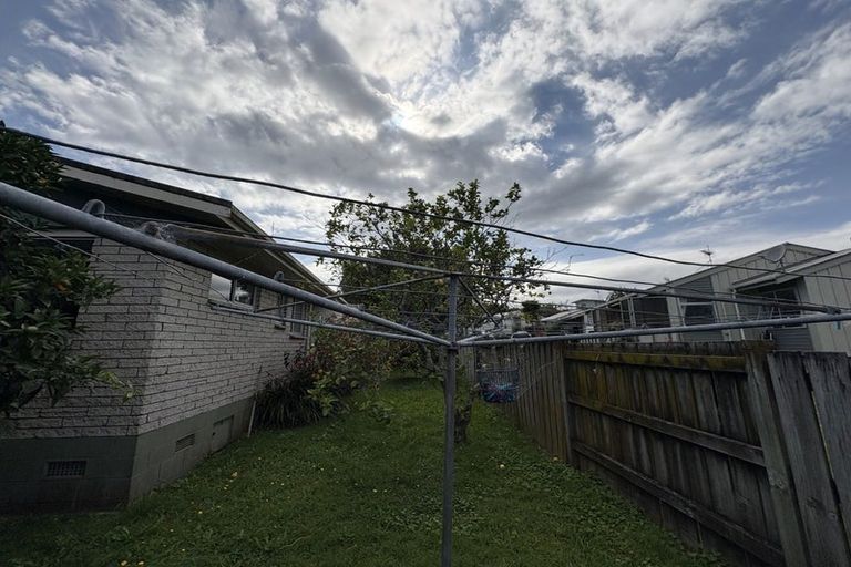Photo of property in 121a Otumoetai Road, Brookfield, Tauranga, 3110