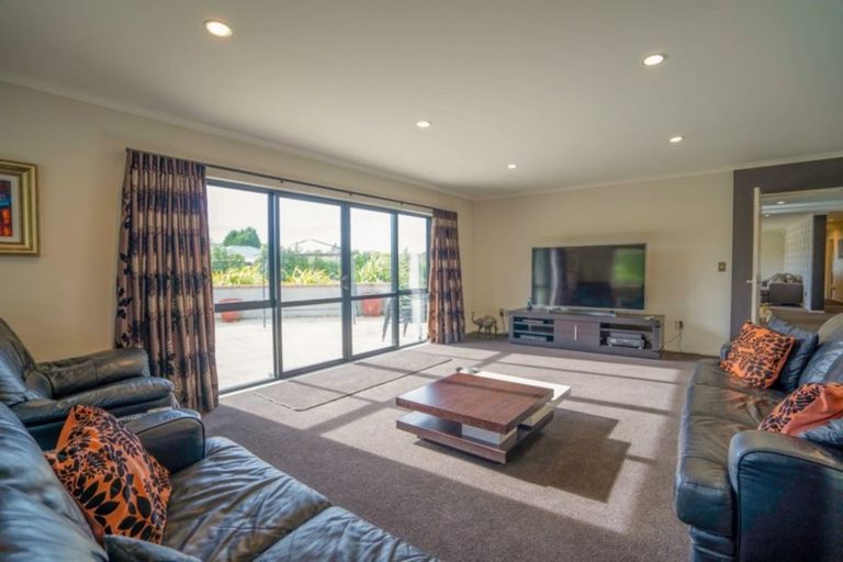 Photo of property in 61 Dunns Road, Otatara, Invercargill, 9879