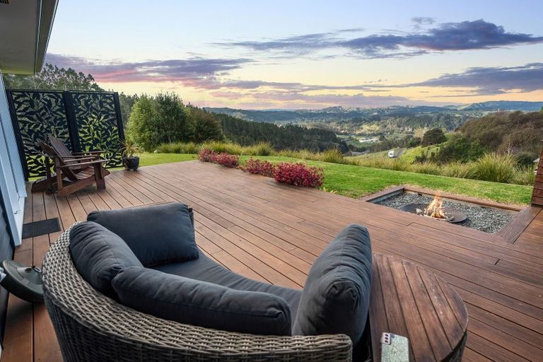 Photo of property in 67 Moses Road, Kaukapakapa, 0873