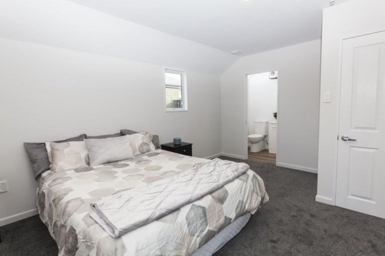 Photo of property in 24 Millcroft Place, Parklands, Christchurch, 8083