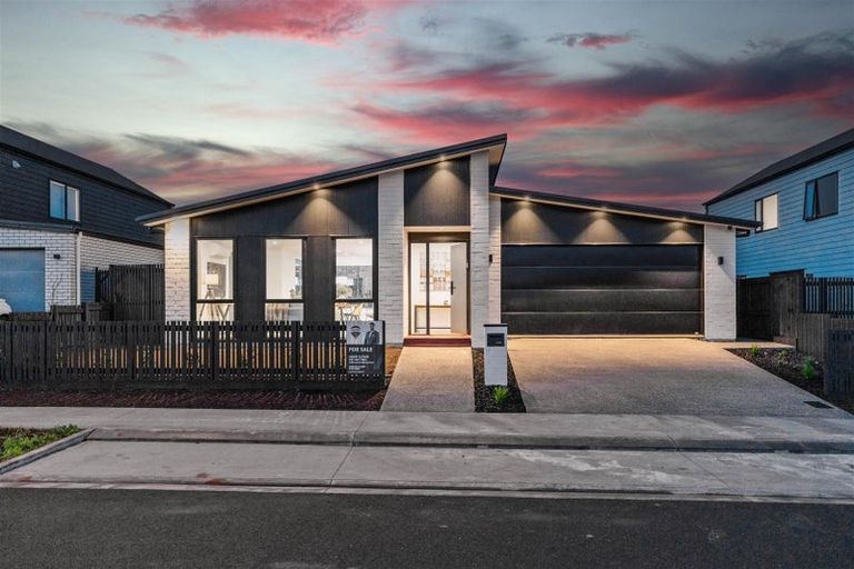 Photo of property in 18 Halley Drive, Chartwell, 3210