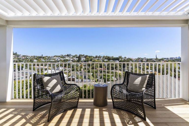 Photo of property in 1/15 Walton Street, Sydenham, Christchurch, 8023