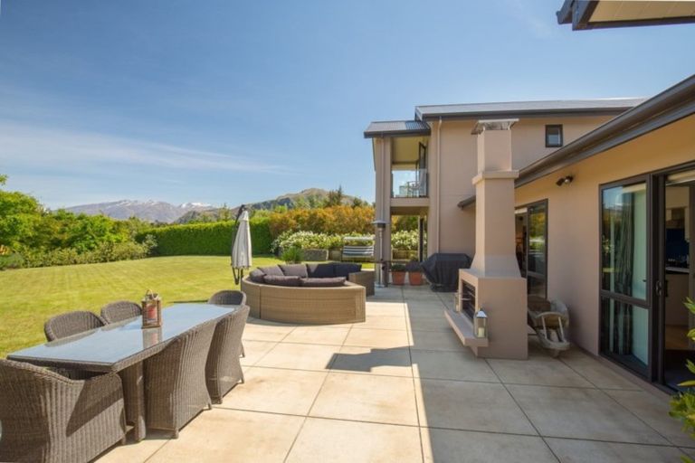 Photo of property in 2 Mount Gold Place, Wanaka, 9305