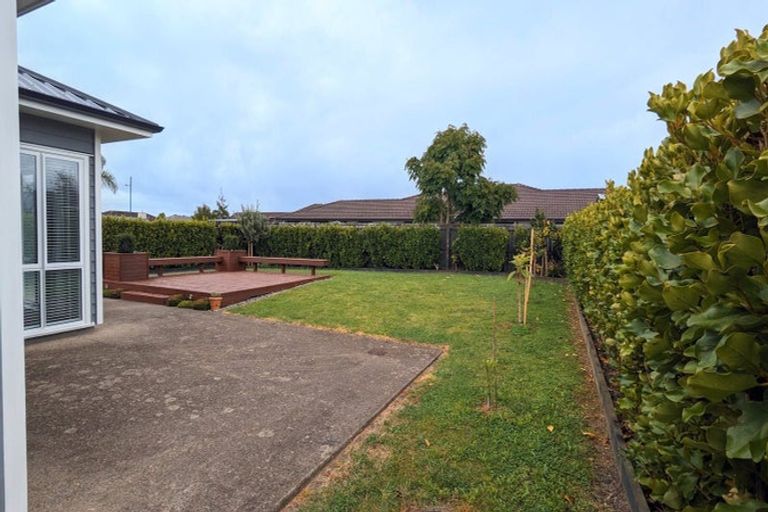 Photo of property in 12 Aro Mato Place, Huapai, Kumeu, 0810