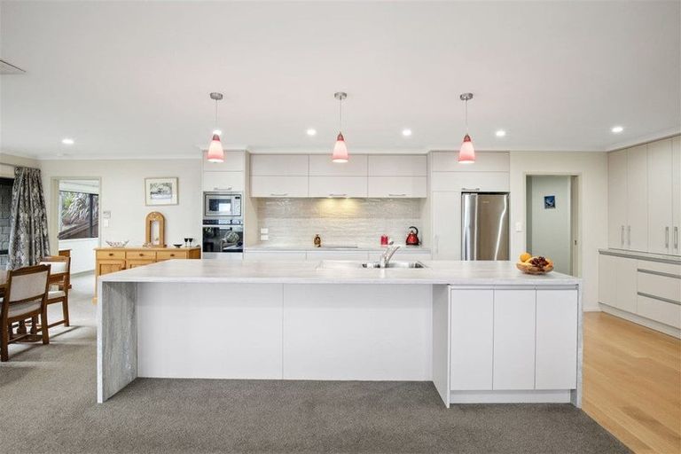 Photo of property in 19 Owens Road, Waiuku, 2123