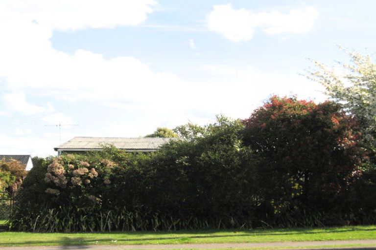 Photo of property in 40-42 Robinson Avenue, Holdens Bay, Rotorua, 3010
