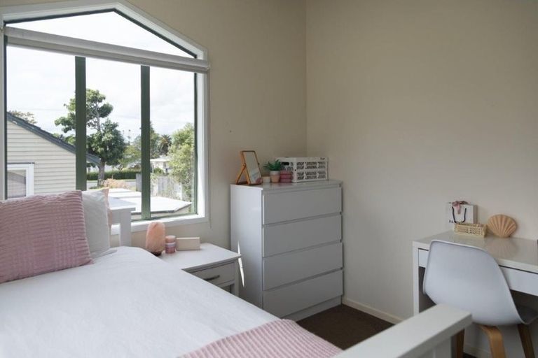 Photo of property in 630a Te Atatu Road, Te Atatu Peninsula, Auckland, 0610