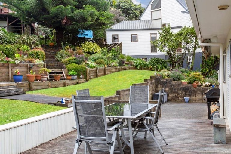 Photo of property in 5 Jeanette Place, Mairangi Bay, Auckland, 0630