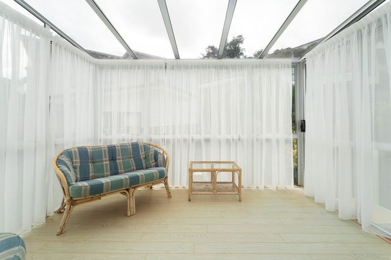 Photo of property in 3 Tralee Place, Johnsonville, Wellington, 6037