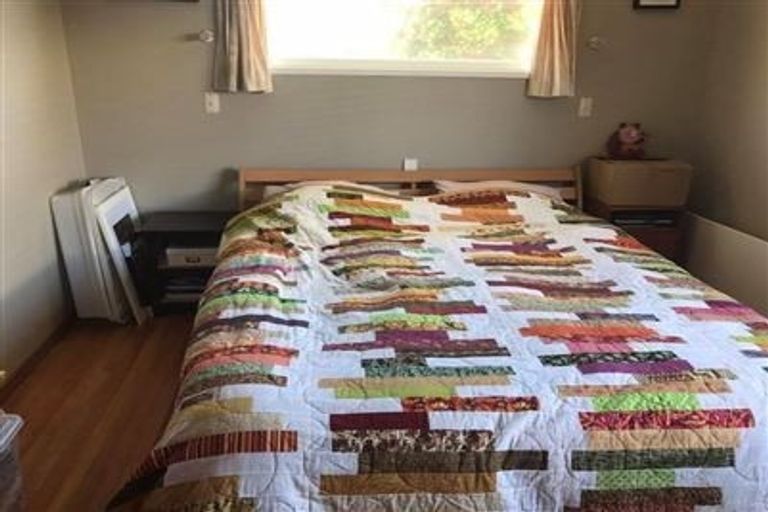 Photo of property in 13 Toenga Road, Pukerua Bay, 5026