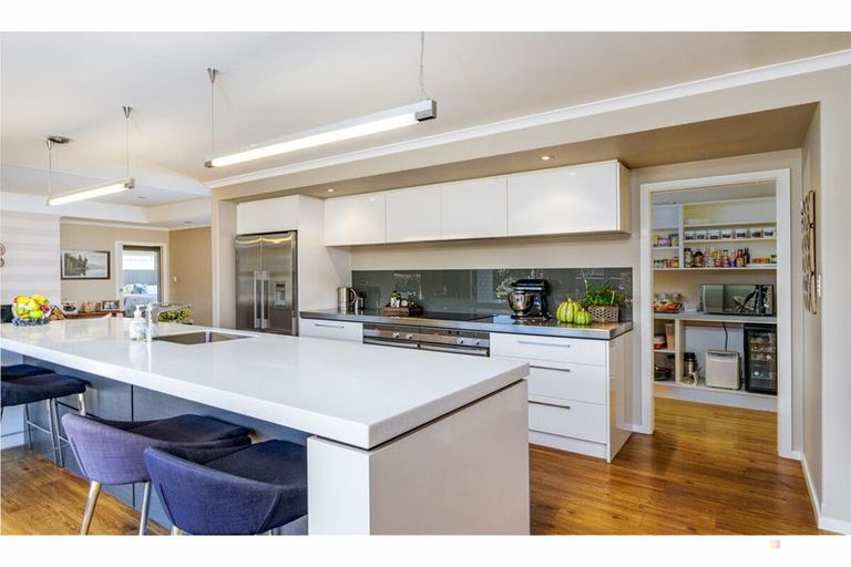 Photo of property in 24 Tancred Street, Geraldine, 7930