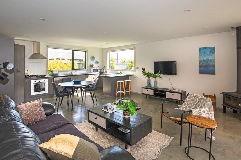 Photo of property in 18 Hewson Crescent, Lake Hawea, Wanaka, 9382