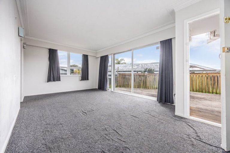 Photo of property in 37 Dominion Road, Papakura, 2110