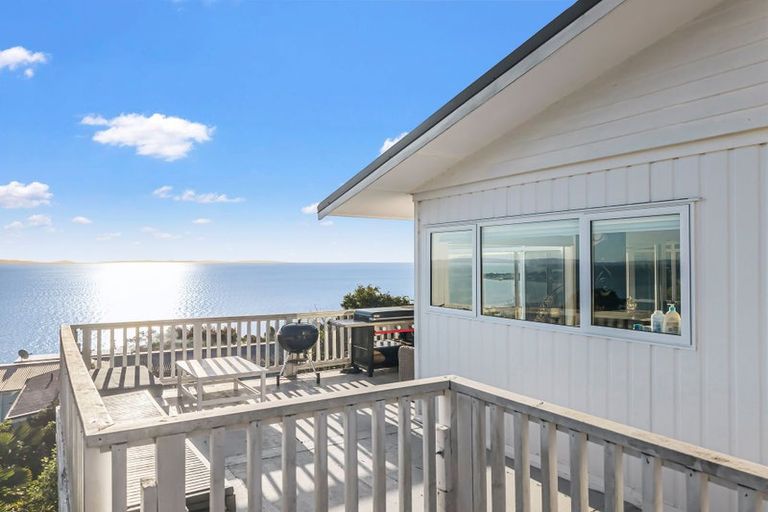 Photo of property in 35 Adams Road, Thornton Bay, Thames, 3575