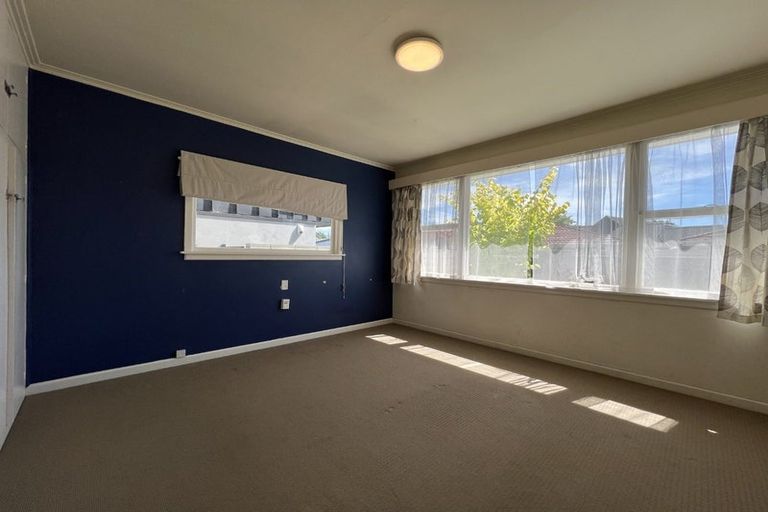 Photo of property in 2/69 Aikmans Road, Merivale, Christchurch, 8014