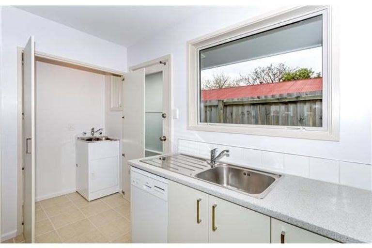 Photo of property in 2/133 Geraldine Street, Edgeware, Christchurch, 8013