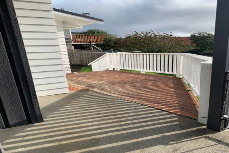 Photo of property in 2/8 Beauly Grove, Papakowhai, Porirua, 5024