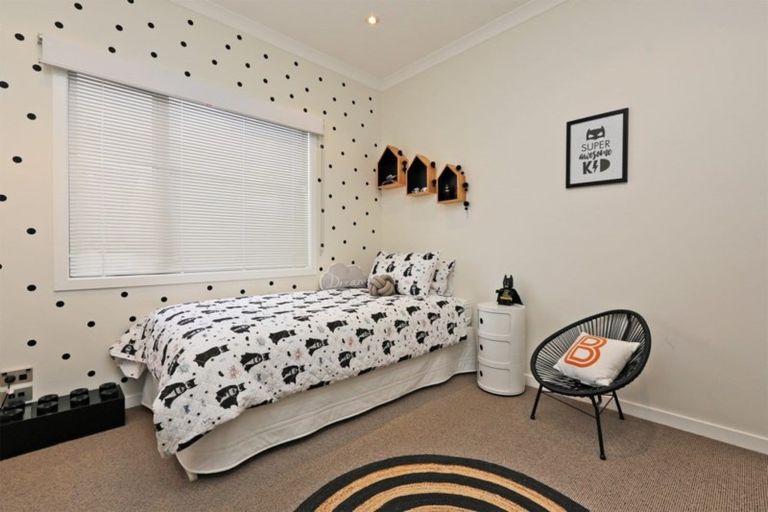 Photo of property in 14 Orotu Drive, Poraiti, Napier, 4112