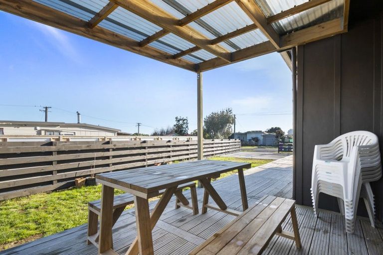 Photo of property in 18 Norton Street, Foxton Beach, Foxton, 4815