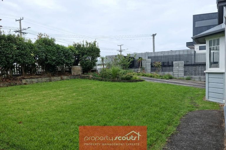 Photo of property in 19 Beach Street, Fitzroy, New Plymouth, 4312