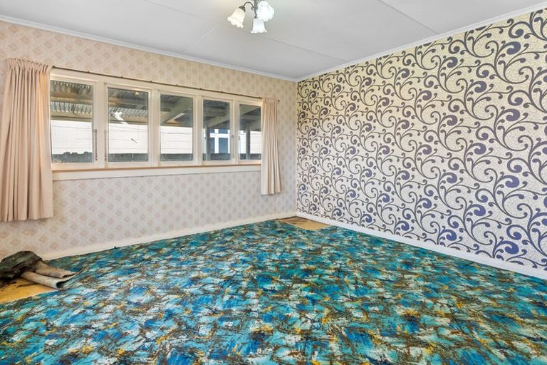 Photo of property in 8 Norbiton Road, Foxton, 4814