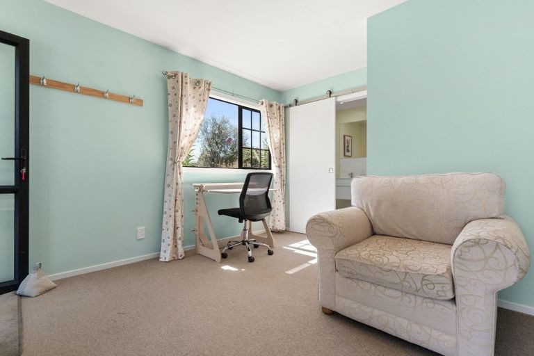 Photo of property in 96b Kent Street, Carterton, 5713