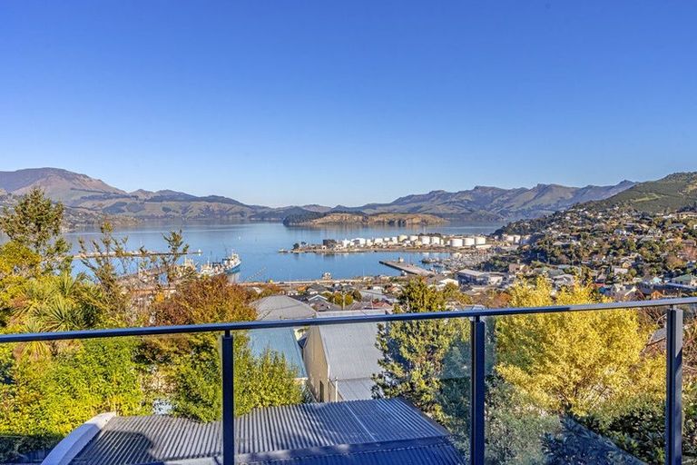 Photo of property in 28b Ripon Street, Lyttelton, 8082
