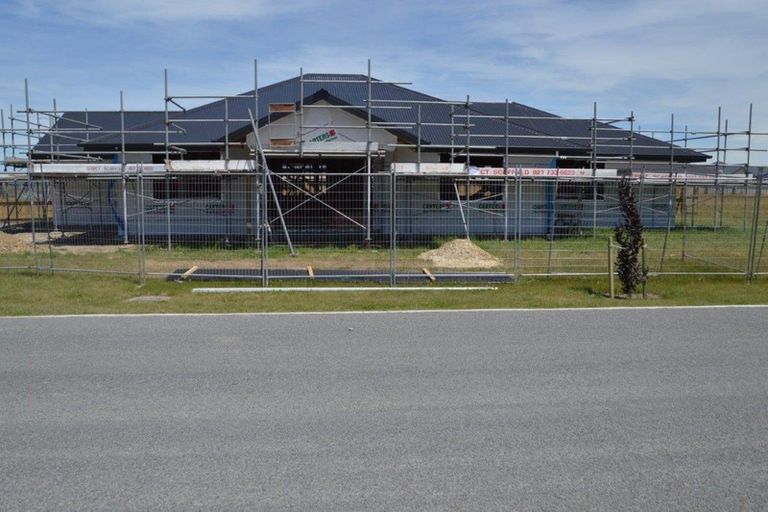 Photo of property in 33 Claremont Crescent, Amberley, 7410