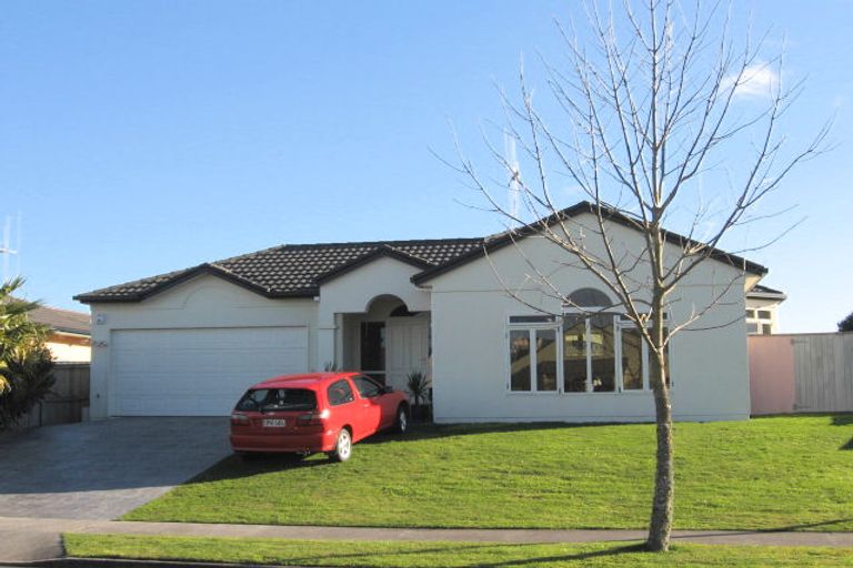 Photo of property in 22 Bramley Drive, Rototuna, Hamilton, 3210