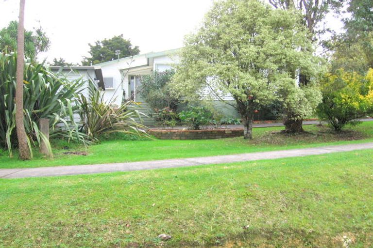 Photo of property in 13 Marae Road, Greenhithe, Auckland, 0632