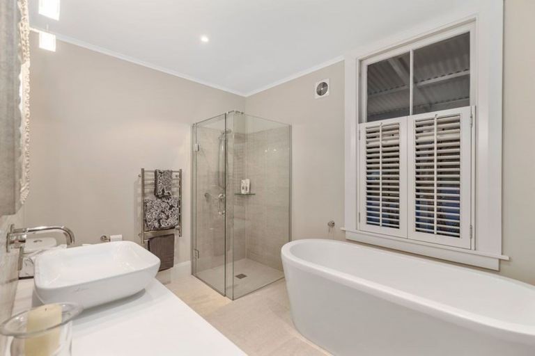 Photo of property in 264 Whitehills Road, Waitoki, Silverdale, 0994