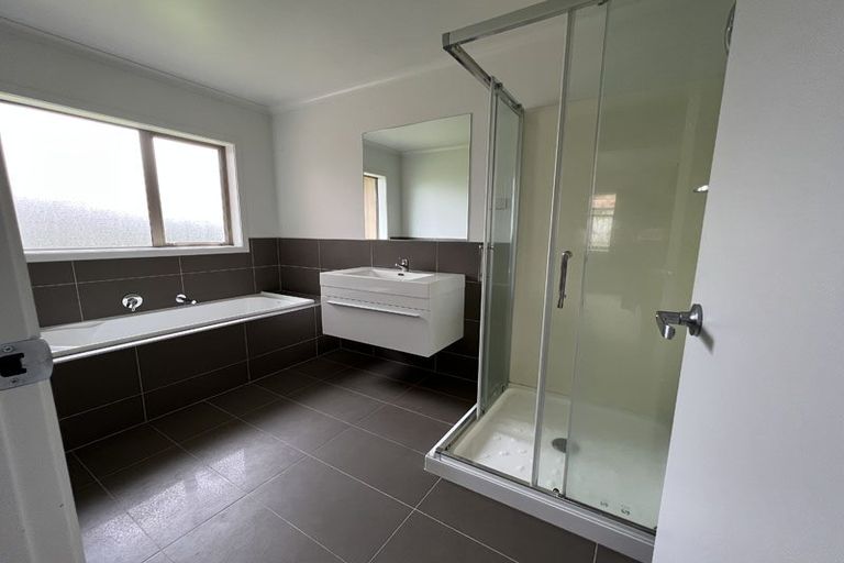 Photo of property in 11 Piwakawaka Court, Rototuna North, Hamilton, 3210