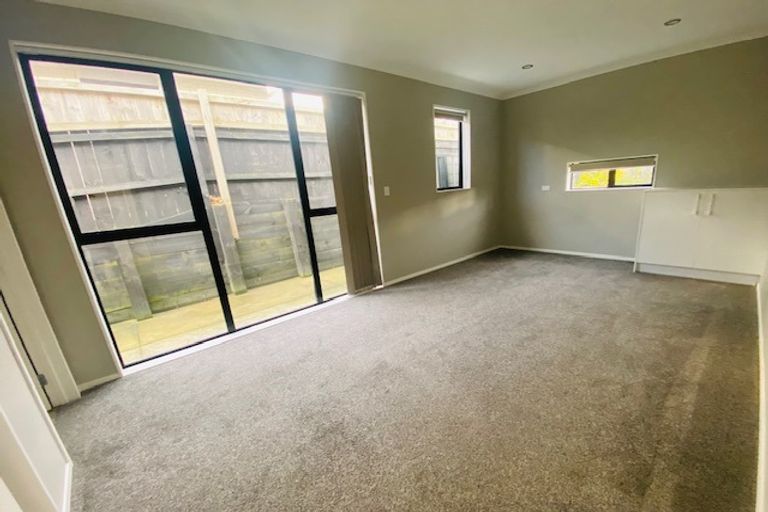 Photo of property in 31 Te Aramanu Crescent, Papakura, 2110