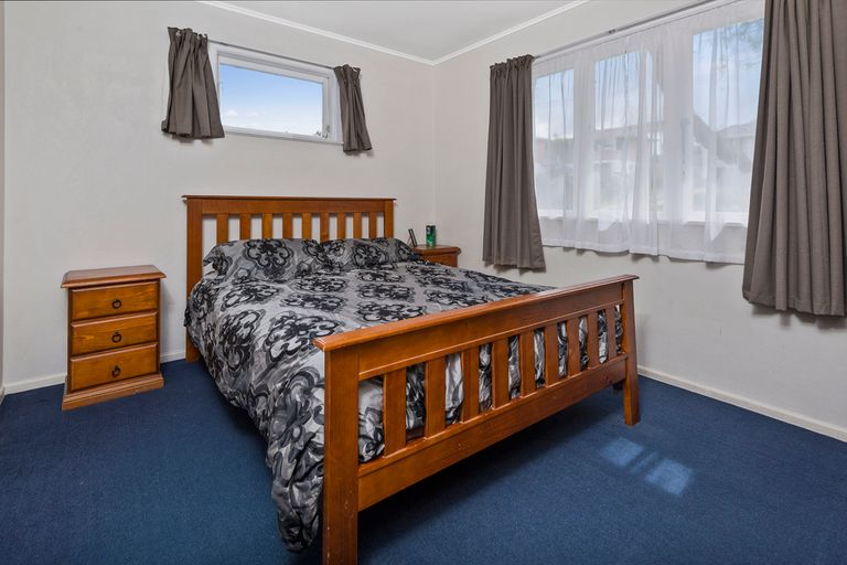 Photo of property in 14 Orchard Rise, Rosehill, Papakura, 2113