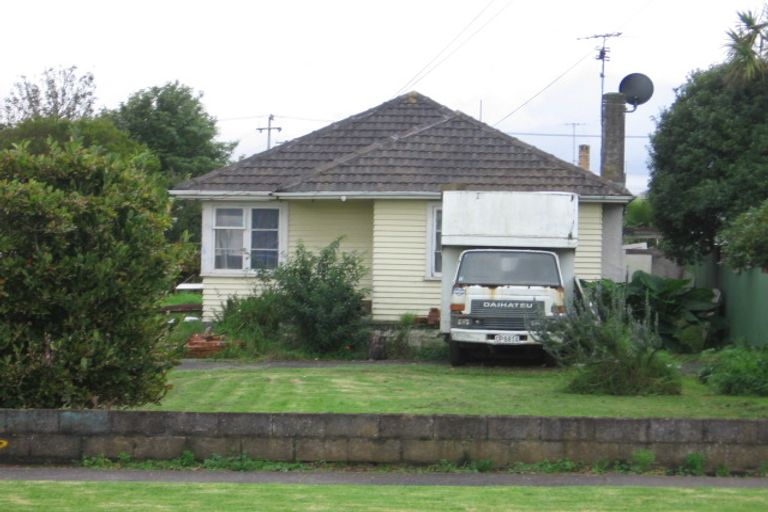 Photo of property in 16 Ballance Avenue, Papatoetoe, Auckland, 2104