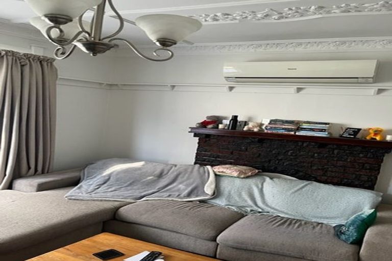 Photo of property in 49 Riverside Drive, Waiwhetu, Lower Hutt, 5010