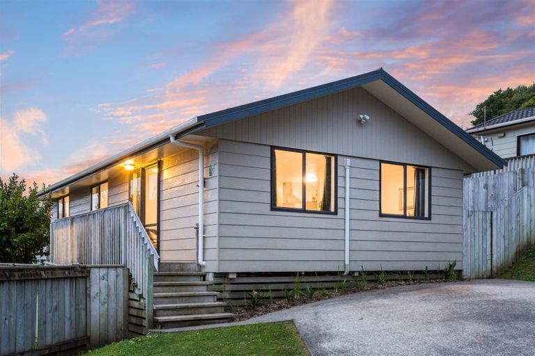 Photo of property in 21a Rose Street, Ranui, Porirua, 5024