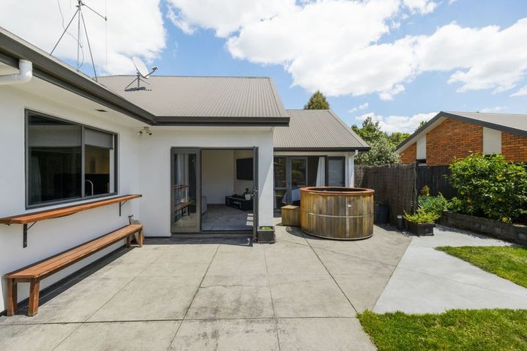 Photo of property in 25 Somerton Drive, Huntington, Hamilton, 3210