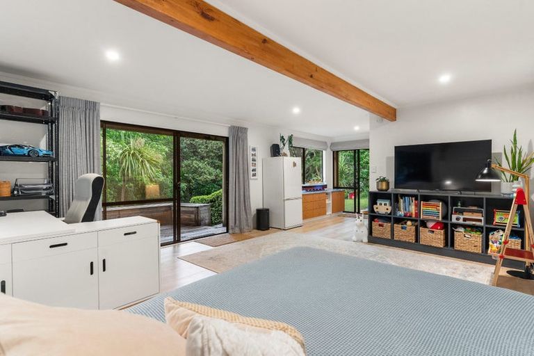 Photo of property in 33 Park Hill Road, Birkenhead, Auckland, 0626