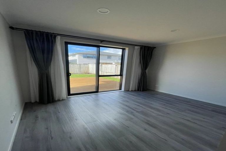Photo of property in 21 Nightingale Road, Flat Bush, Auckland, 2019
