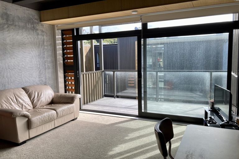 Photo of property in Vedado Apartments, 307/41 Hopper Street, Mount Cook, Wellington, 6011