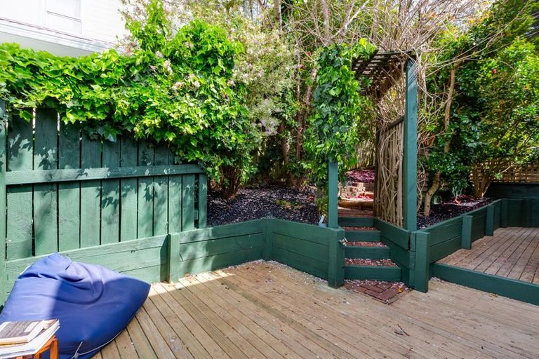 Photo of property in 1 Kedge Lane, Whitby, Porirua, 5024