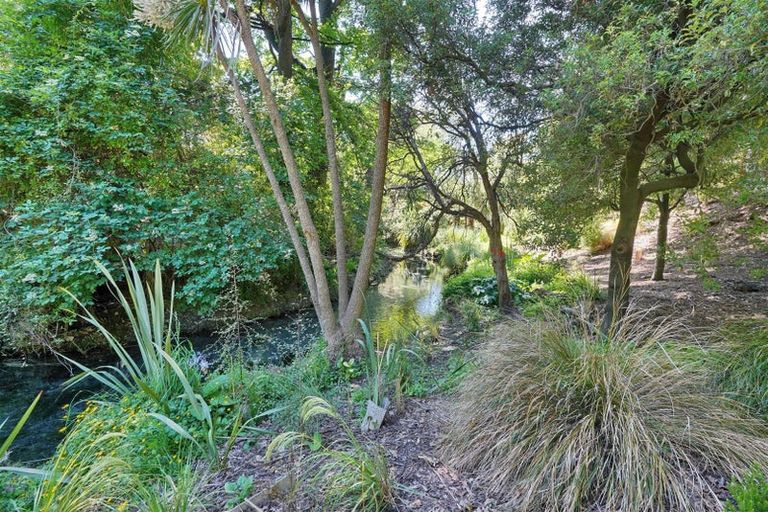 Photo of property in 70b Avonhead Road, Avonhead, Christchurch, 8042