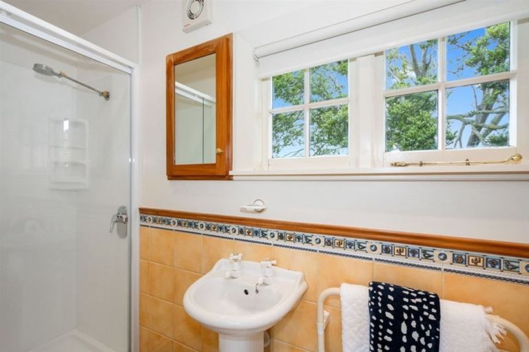 Photo of property in 7 Waiwetu Street, Fendalton, Christchurch, 8052